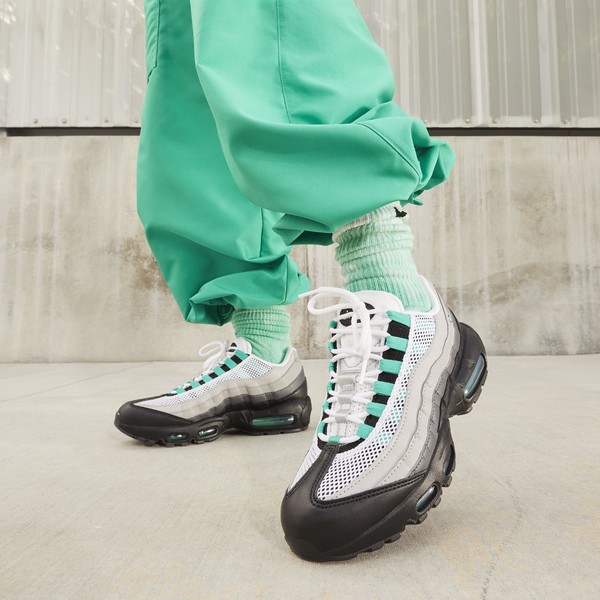 Green Hits Upgrade the Nike Air Max 95 WMNS Green Hits Upgrade the Nike Air Max 95 WMNS